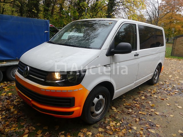 Politievoertuig volkswagen kombi (2019-141.105 km) - afbeelding 1 van  35