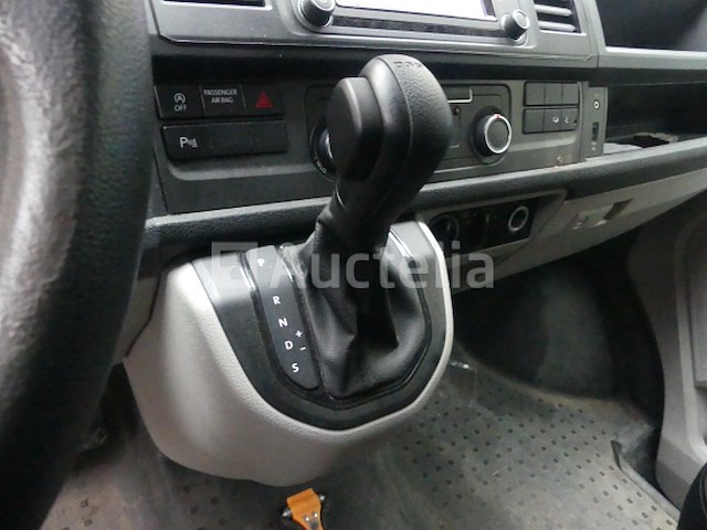 Politievoertuig volkswagen kombi (2019-141.105 km) - afbeelding 22 van  35