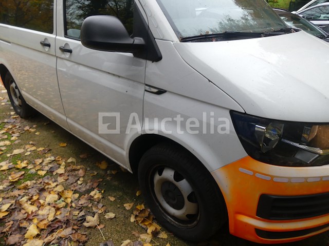 Politievoertuig volkswagen kombi (2019-141.105 km) - afbeelding 23 van  35