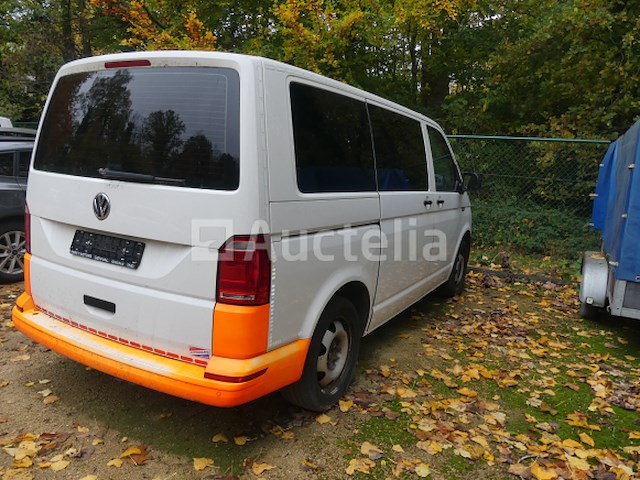 Politievoertuig volkswagen kombi (2019-141.105 km) - afbeelding 34 van  35