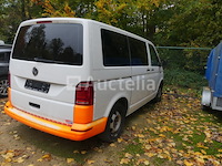 Politievoertuig volkswagen kombi (2019-141.105 km) - afbeelding 34 van  35