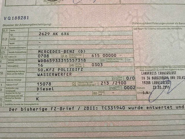 Politievoertuig - afbeelding 25 van  31