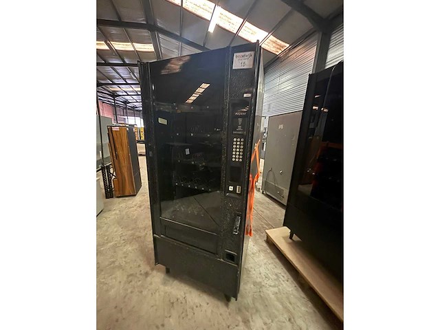 Polyvend - verkoopautomaat - afbeelding 6 van  7