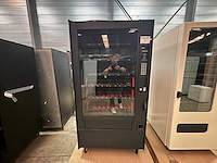 Polyvend - verkoopautomaat - afbeelding 1 van  6