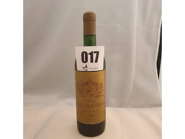 Pomerol château petit - beausejour 750ml 1977 - afbeelding 1 van  7