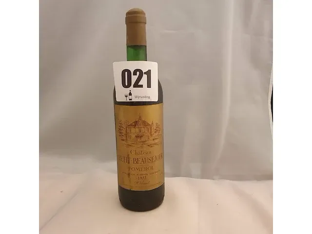 Pomerol château petit - beausejour 750ml 1977 - afbeelding 1 van  6