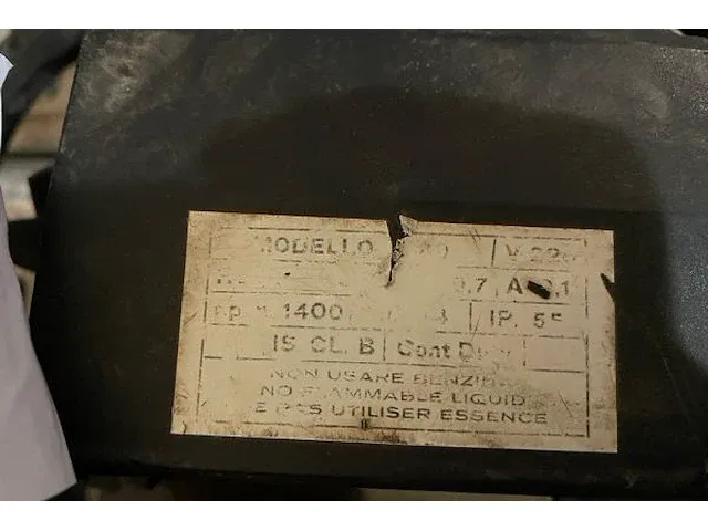 Pomp met handvat en meter - afbeelding 4 van  5