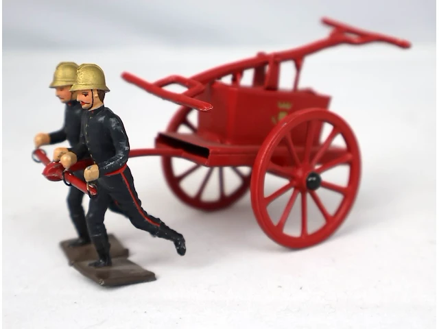 Pompe avec pompiers (134) - afbeelding 3 van  3