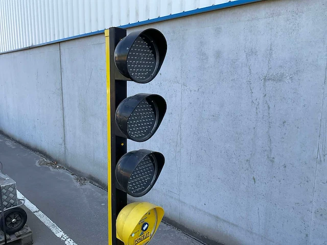 Poncelet verkeerslichten (3x) - afbeelding 3 van  8