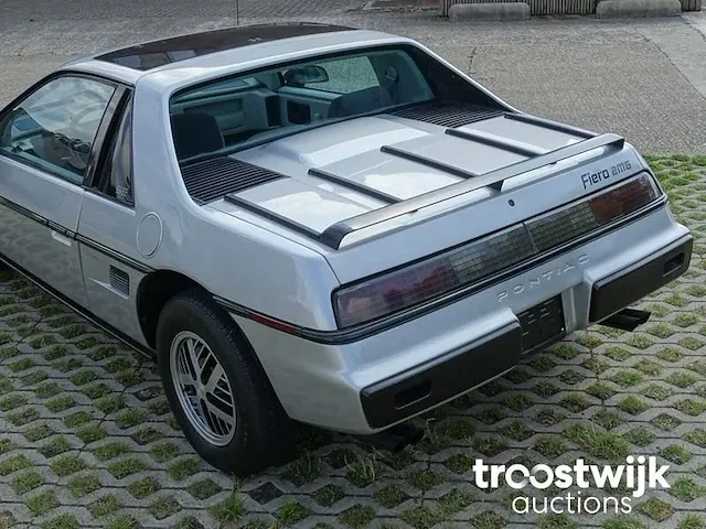 Pontiac fiero 2m6 se (topstaat) - afbeelding 13 van  50