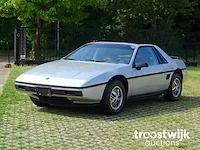 Pontiac fiero 2m6 se (topstaat) - afbeelding 1 van  50