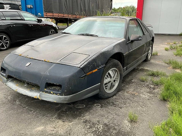 Pontiac fiero oldtimer - afbeelding 22 van  24