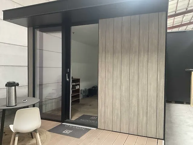 Poolhouse met terras - afbeelding 4 van  6