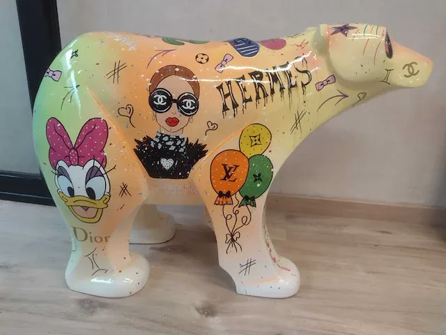 Pop-art lv baby ijsbeer - afbeelding 4 van  6