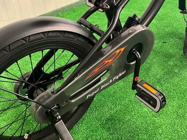 Popal black fighter kinderfiets - afbeelding 4 van  5
