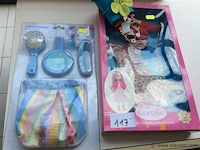Poppenkledij - afbeelding 1 van  3