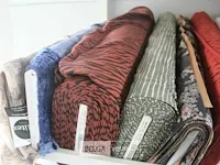 Poppy editie 19 boek & diverse stoffen op rol/houder - afbeelding 6 van  6