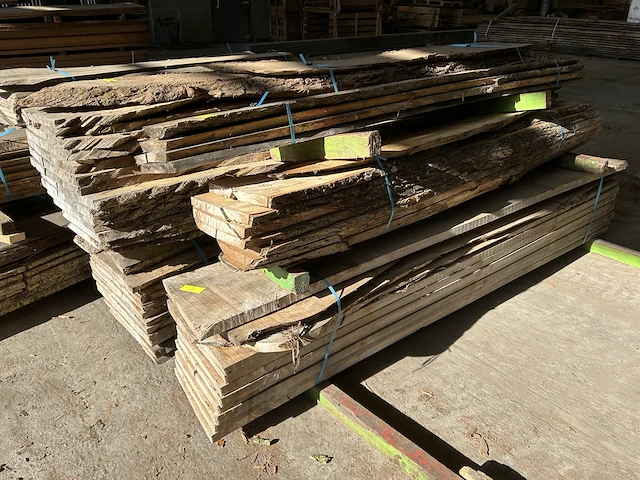 Populier stam - lengtes 2300mm-2900mm - afbeelding 3 van  5