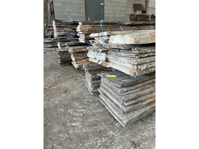 Populier stam - lengtes 3200mm-3300mm - afbeelding 4 van  5
