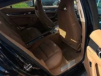 Porsche - panamera - personenauto - afbeelding 5 van  33