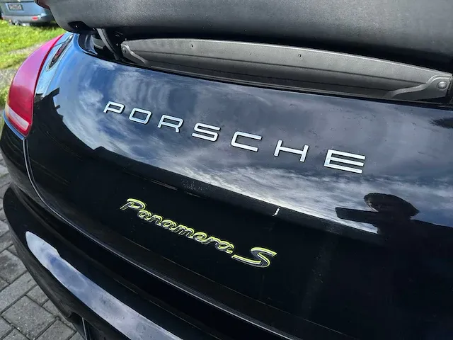 Porsche - panamera - personenauto - afbeelding 9 van  33