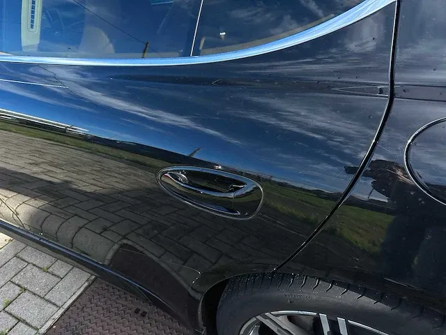 Porsche - panamera - personenauto - afbeelding 11 van  33