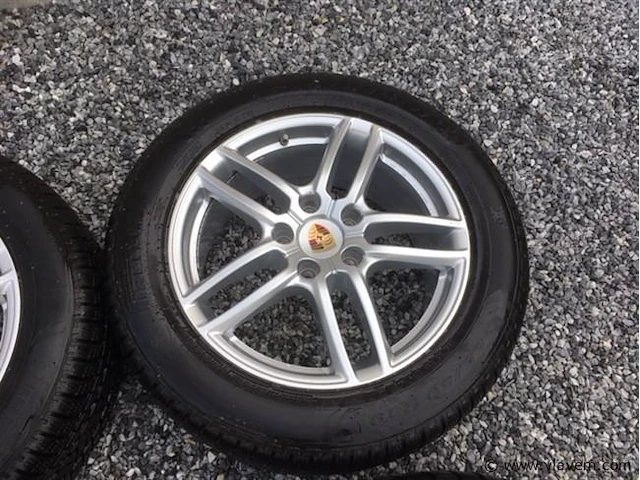 Porsche 19 inch velgen met banden - afbeelding 3 van  14