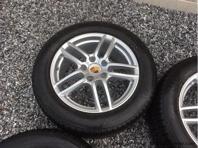 Porsche 19 inch velgen met banden - afbeelding 4 van  14
