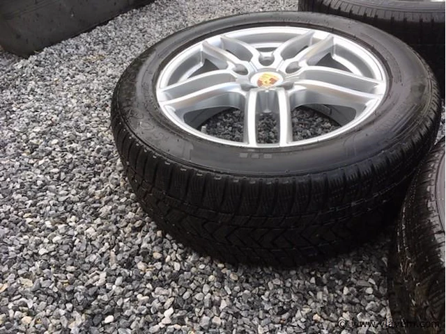 Porsche 19 inch velgen met banden - afbeelding 10 van  14