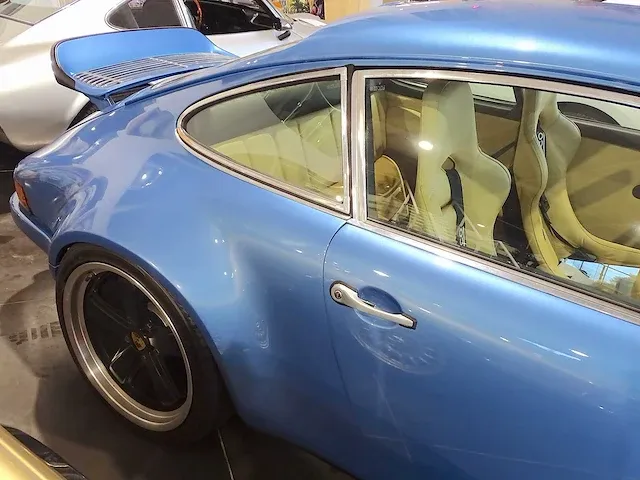 Porsche 911 (964) 3.6 'resto-mod' - afbeelding 8 van  46