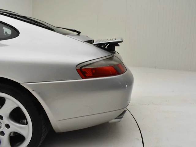 Porsche 911-996 carrera - afbeelding 32 van  45