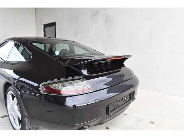 Porsche 911-996 carrera - afbeelding 14 van  32