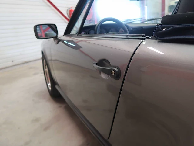 Porsche 911 carrera cabriolet - afbeelding 29 van  83