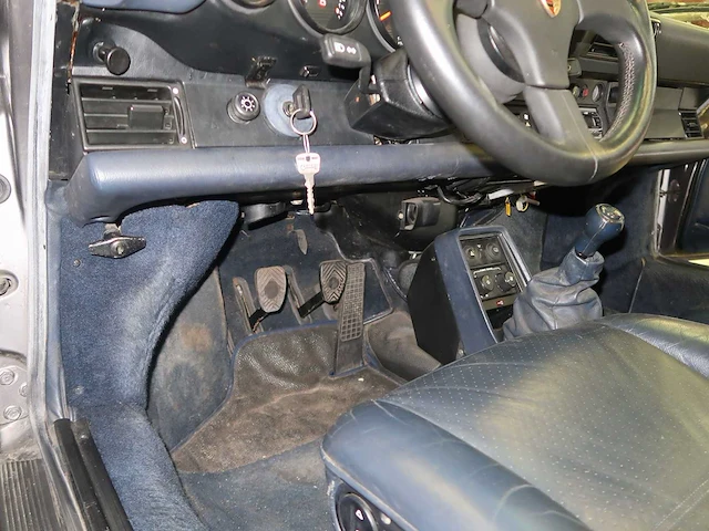 Porsche 911 carrera cabriolet - afbeelding 58 van  83