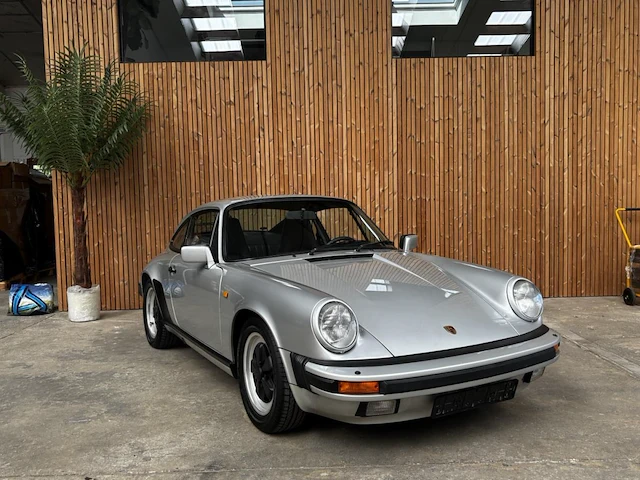 Porsche 911 carrera coupe k6, 1989 - afbeelding 1 van  32
