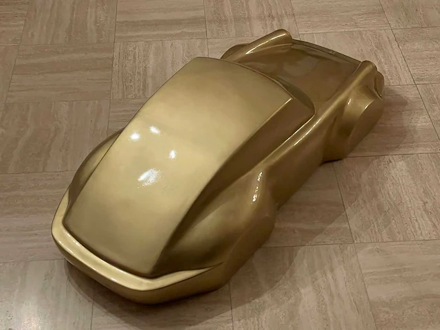 Porsche 911 sculptuur 140cm gold - afbeelding 4 van  5