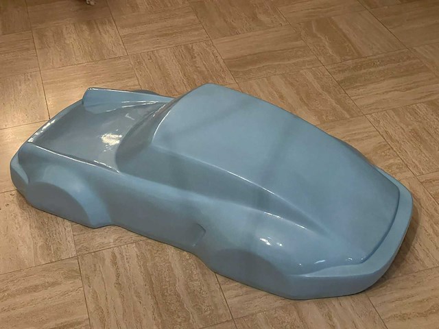Porsche 911 sculptuur 140cm light blue - afbeelding 3 van  5