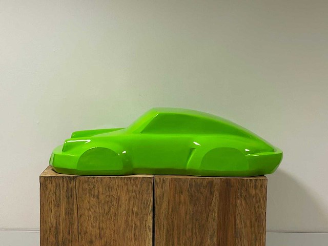 Porsche 911 sculptuur 90cm green - afbeelding 2 van  3