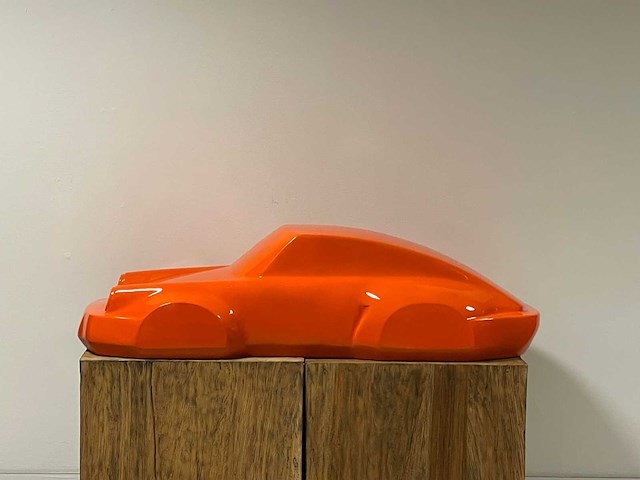 Porsche 911 sculptuur 90cm orange - afbeelding 1 van  3