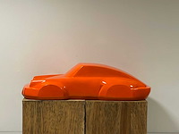 Porsche 911 sculptuur 90cm orange - afbeelding 1 van  3