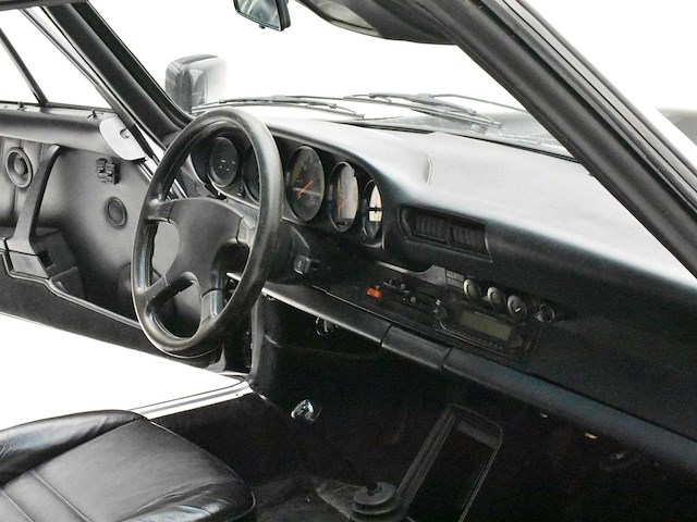 Porsche 911 targa - afbeelding 33 van  60