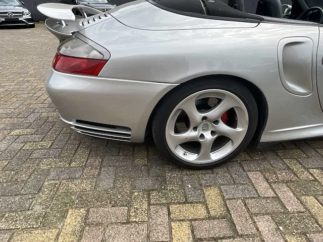 Porsche 911 turbo, 2004 - afbeelding 2 van  24