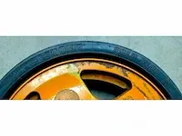 Porsche 911 vintage reservewiel, inclusief bridgestone band - afbeelding 2 van  3