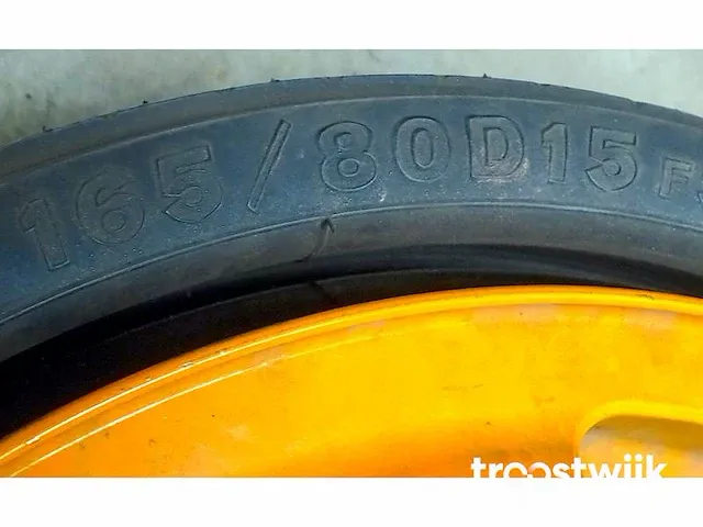 Porsche 911 vintage reservewiel, inclusief bridgestone band - afbeelding 3 van  3