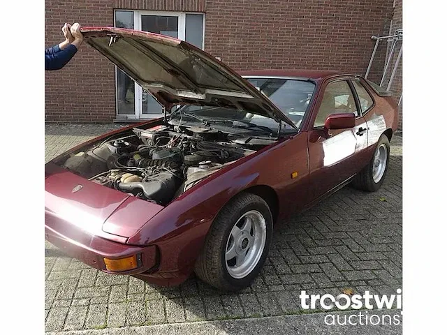 Porsche 924 (barn-find) - afbeelding 19 van  30
