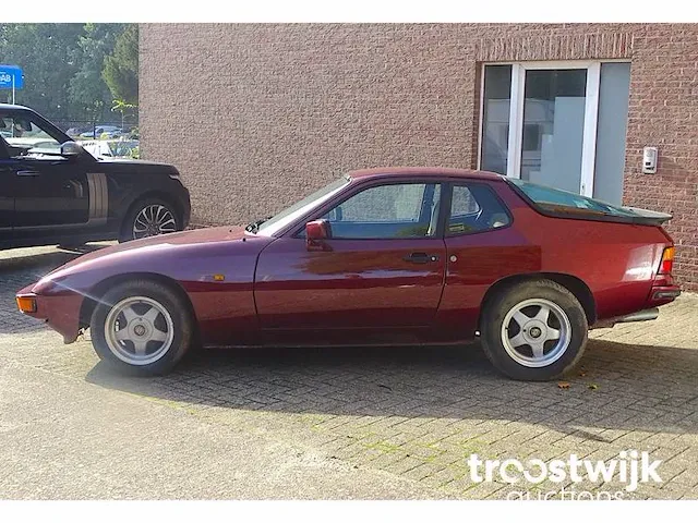 Porsche 924 (barn-find) - afbeelding 12 van  30