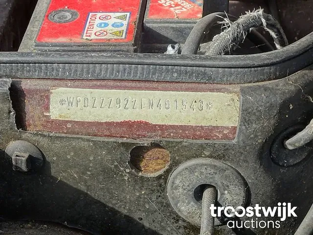 Porsche 924 (barn-find) - afbeelding 24 van  30