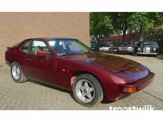 Porsche 924 (barn-find) - afbeelding 28 van  30