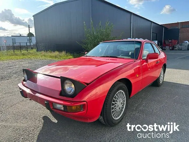 Porsche 924 - afbeelding 7 van  11