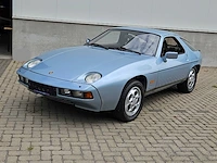 Porsche 928 (manual 1978)
